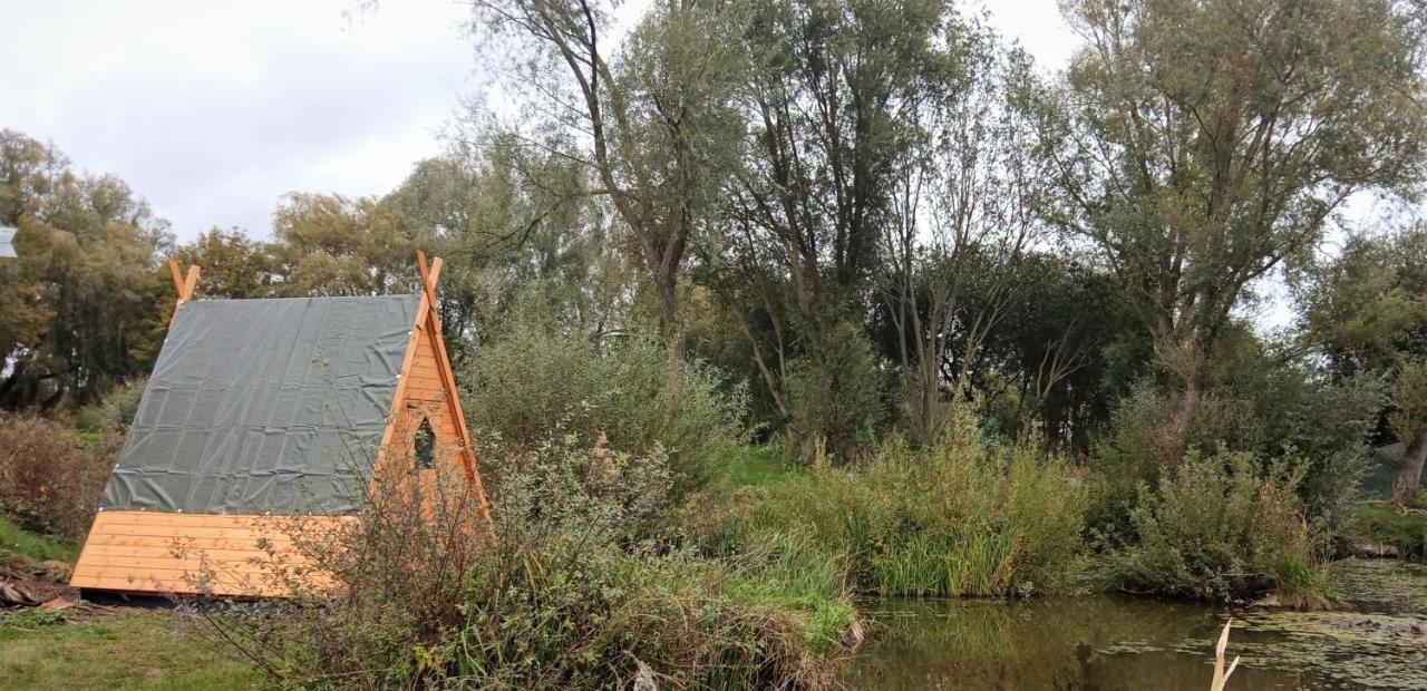 Rum Bridge "Owl Watch" Wooden Tipi Hotel Sudbury  Eksteriør billede