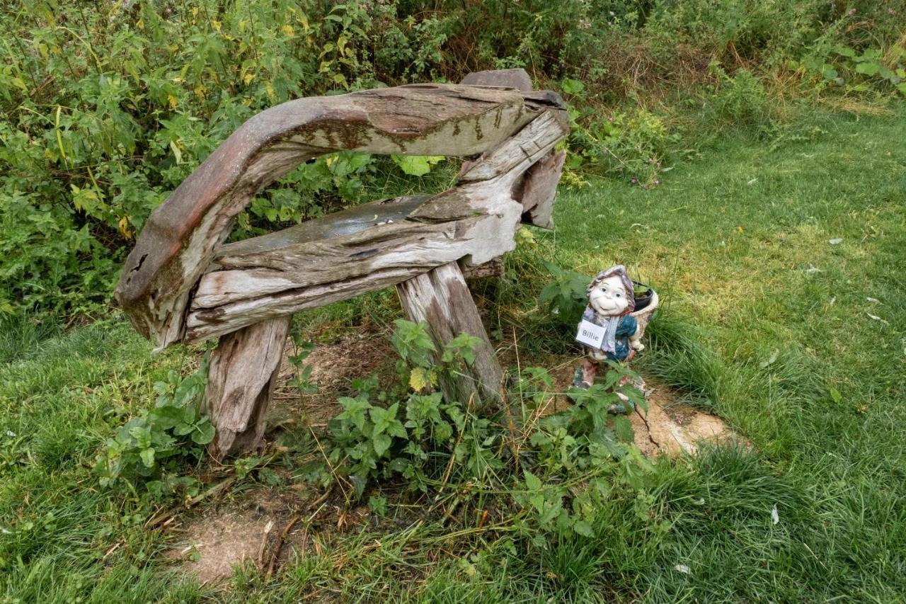 Rum Bridge "Owl Watch" Wooden Tipi Hotel Sudbury  Eksteriør billede
